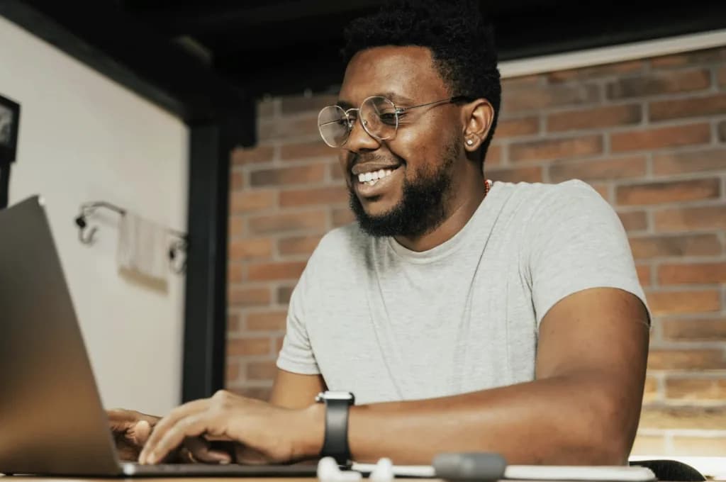 Lessons from Successful Small African Businesses that Digitised Successfully